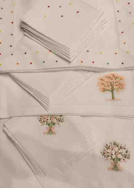 JOGO AMERICANO RETANGULARES BORDADOS – 6 PEÇAS