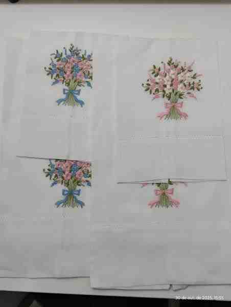 TOALHAS LAVABO CAMBRAIA