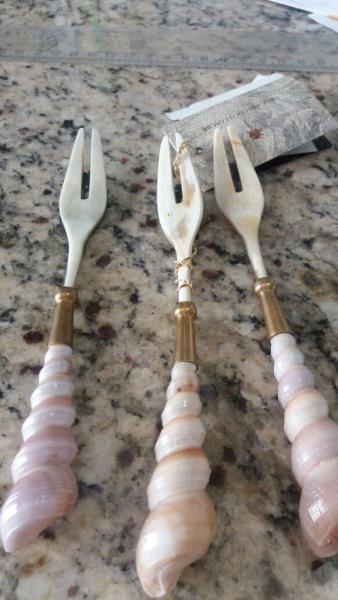 JG C/ 3 TALHERES GARFOS CONCHA NAT