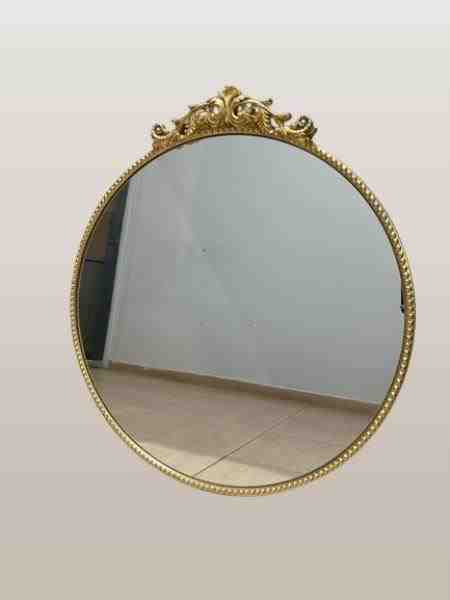 ESPELHO EMOLDURADO OVAL DOURADO 76 X 81