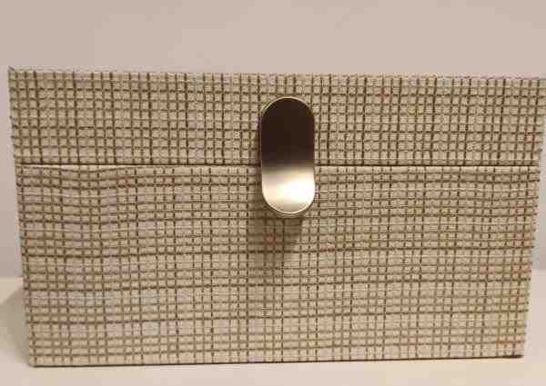 CAIXA QUADRADA MDF DETALHE XADREZ MULTICOLOR