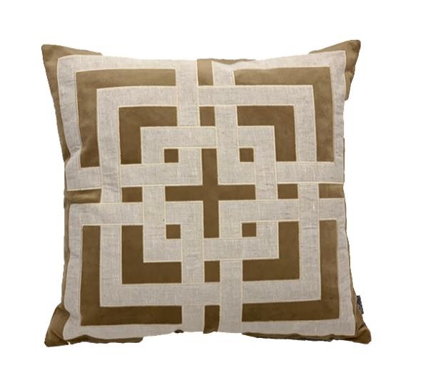 ALM VELUDO 52X52 C/APLIQ LINHO BEGE MOD 02