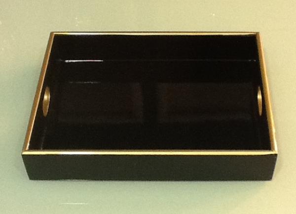 BANDEJA AGAIN P PRETA C/ FILETE DOURADO