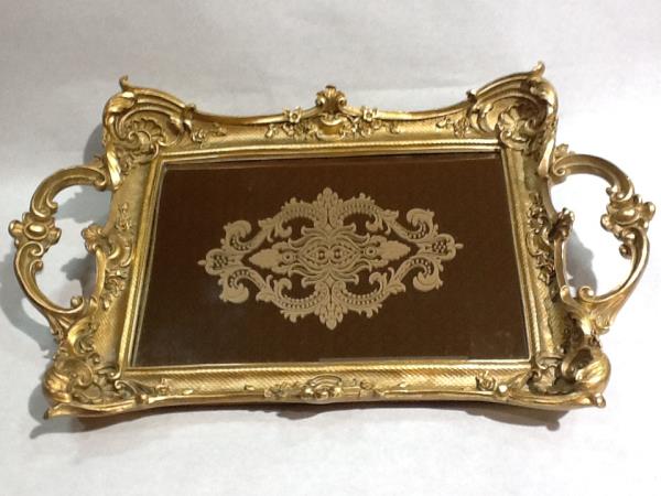 BANDEJA CLASSICA ROCOCO DOURADA