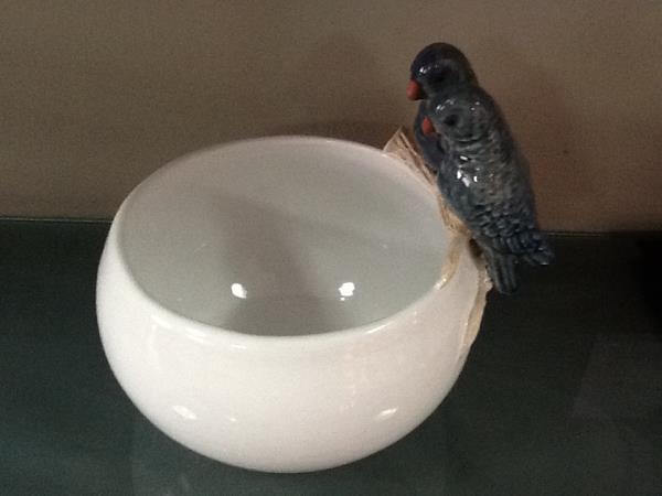 CACHEPOT LISO P BRANCO C/ CASAL DE INES COLORIDO