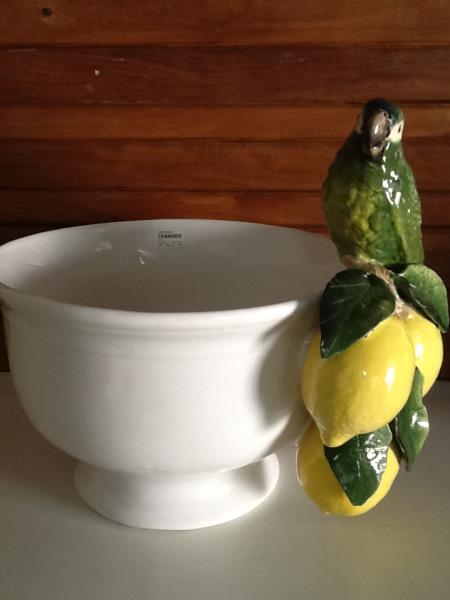 CACHEPOT LISO BCO P C/ APLIC DE LIMAO E MARITACA