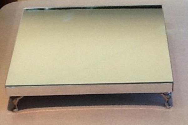 APARADOR ASTECA QUADRADO