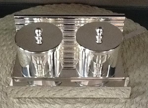 ACUCAREIRO TUBOS COM COLHER