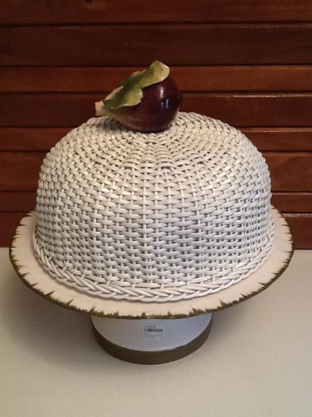 BOLEIRA DE RATAN COM FIGO