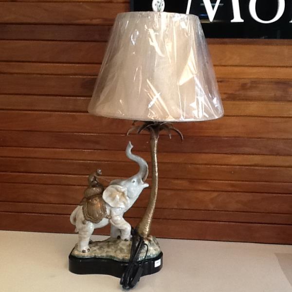 ABAJOUR DE PORCELANA