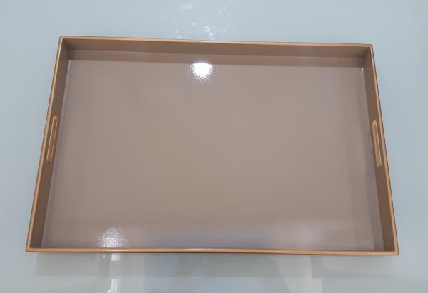 BANDEJA VERA FENDI C/ FILETE DOURADO