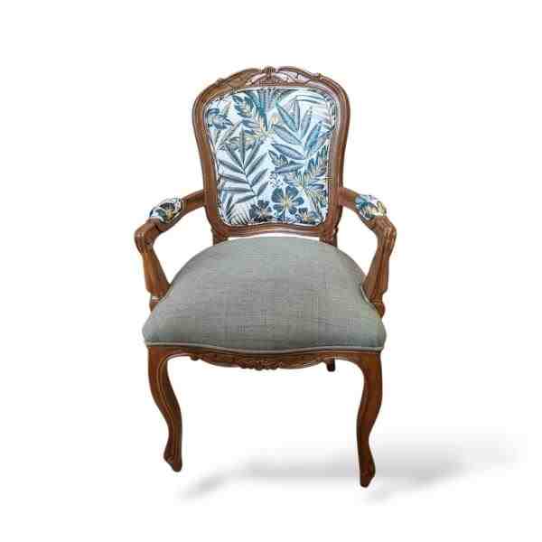 CADEIRA SANTA AGUINES COM BRACO.