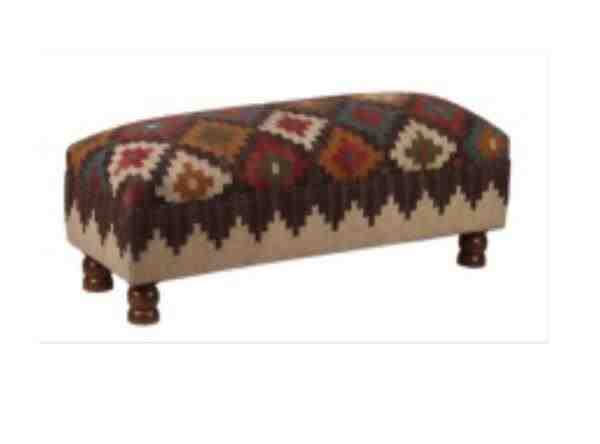 BANCO COM ARMAÇÃO DE MADEIRA / ASSENTOS