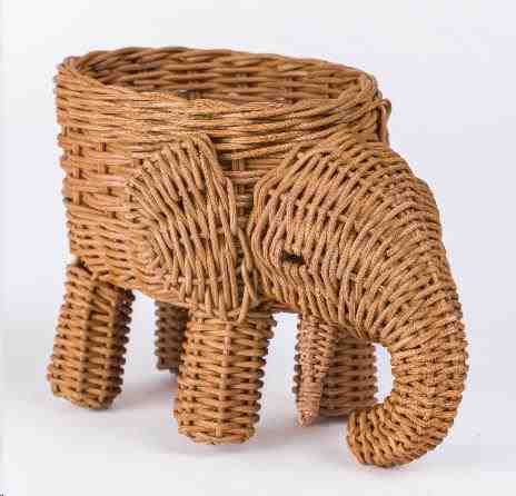 CACHEPOT RATTAN ELEFANTE P – L:16 X P:13 X A:15 CM