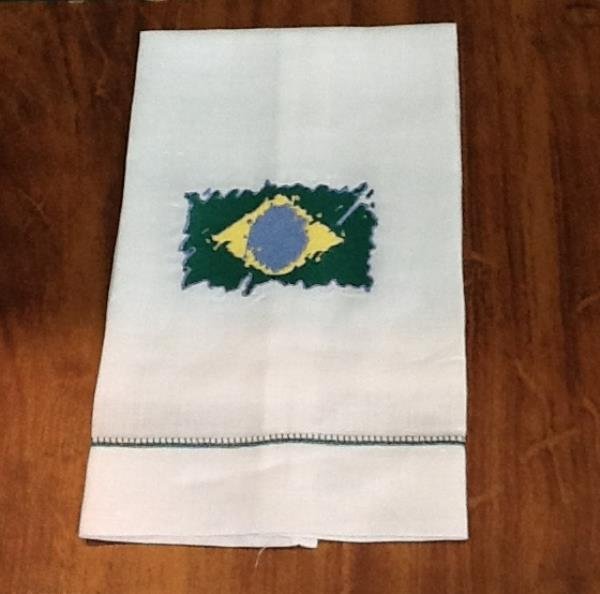 TOALHA LAVABO BRANCA BORD BANDEIRA BRASIL