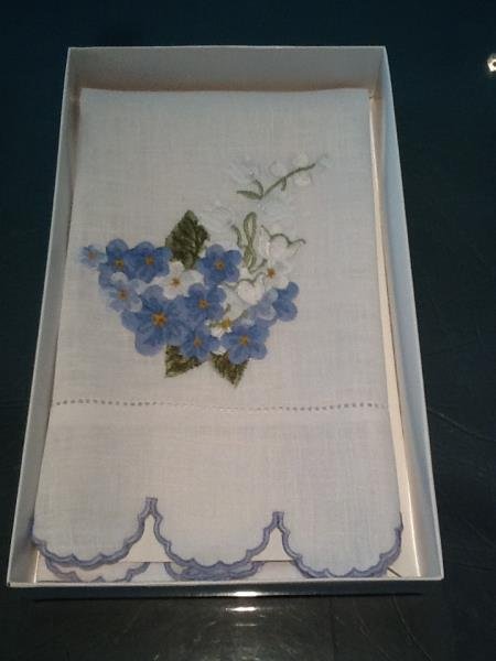 TOALHA LAVABO LINHO BRANCO FLORAL AZUL