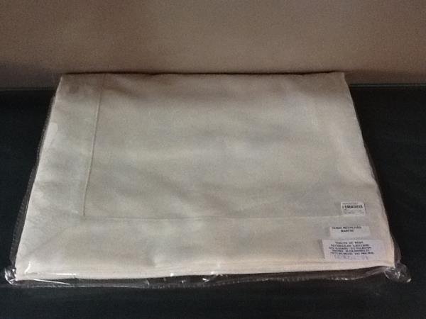 TOALHA MESA 2,60X1,60M DUBAI MARFIM