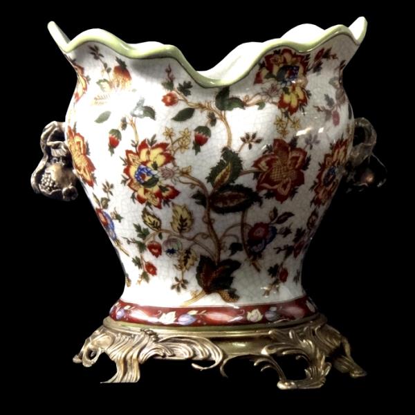 VASO EM PORCELANA FLORIDO E BRONZE