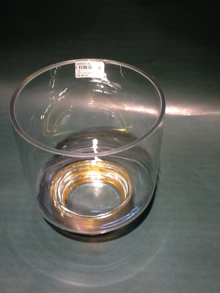 VASO EM VIDRO E LATAO
