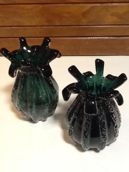 VASO DECORATIVO EM VIDRO VERDE