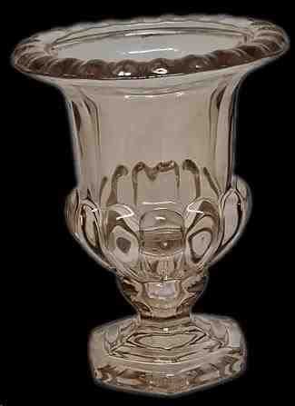 VASO VIDRO PEQUENO COM BASE HEXAGONAL – 075
